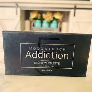 Younique Moodstruck Addiction Palette 5